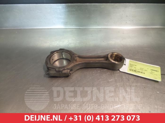 Usagé Bielle Toyota Land Cruiser (J12) 3.0 D-4D 16V Prix sur demande proposé par V.Deijne Jap.Auto-onderdelen BV
