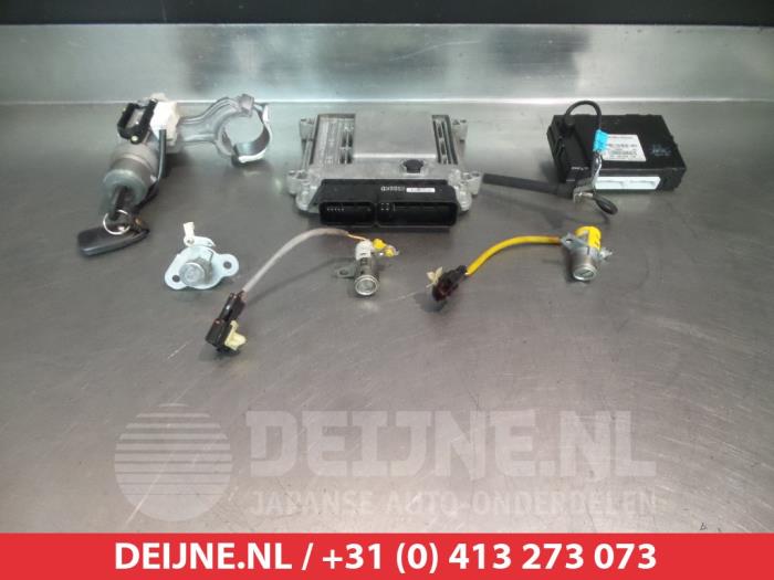 Used Engine management computer Hyundai Accent 1.6i 16V Price € 150,00 Margin scheme offered by V.Deijne Jap.Auto-onderdelen BV