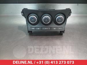 Używane Panel sterowania nagrzewnicy Mazda 3 Sport (BL14/BLA4/BLB4) 1.6 CiTD 16V Cena na żądanie oferowane przez V.Deijne Jap.Auto-onderdelen BV