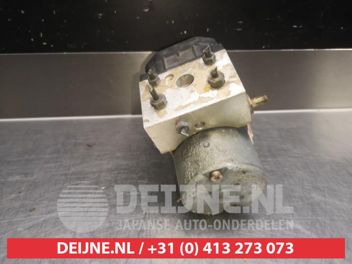 Gebrauchte ABS Pumpe Nissan Terrano II (R20/TR50) 3.0 Di 16V Preis € 25,00 Margenregelung angeboten von V.Deijne Jap.Auto-onderdelen BV