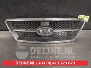 Used Grille Kia Sorento I (JC) 2.5 CRDi 16V Price € 35,00 Margin scheme offered by V.Deijne Jap.Auto-onderdelen BV