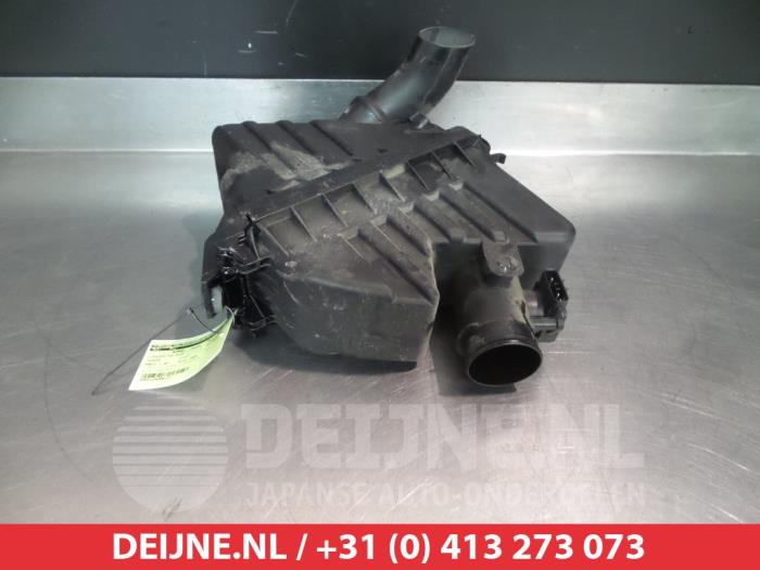 Begagnade Luftfilterhus Toyota Yaris (P1) 1.4 D-4D Pris € 25,00 Marginaltabell erbjuds av V.Deijne Jap.Auto-onderdelen BV