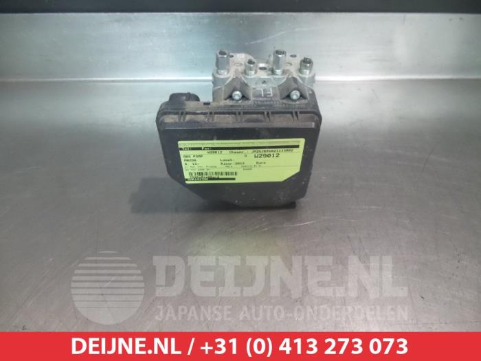 Begagnade ABS-pump Mazda 6 SportBreak (GJ/GH/GL) 2.2 SkyActiv-D 150 16V Pris € 125,00 Marginaltabell erbjuds av V.Deijne Jap.Auto-onderdelen BV