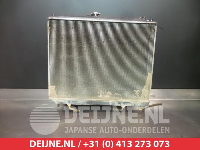 Gebrauchte Kühler Mitsubishi Pajero Hardtop (V6/7) 3.2 DI-D 16V Autom. Preis € 75,00 Margenregelung angeboten von V.Deijne Jap.Auto-onderdelen BV