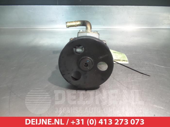Usagé Pompe de direction Chevrolet Lacetti (KLAN) 1.6 16V Prix € 35,00 Règlement à la marge proposé par V.Deijne Jap.Auto-onderdelen BV