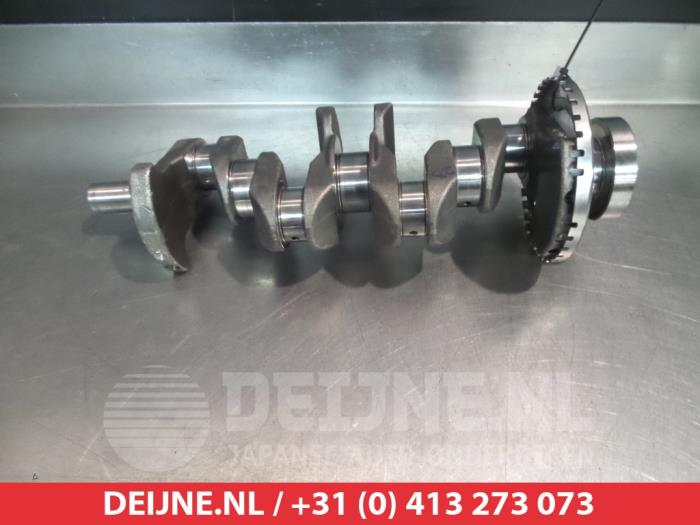 Używane Wal korbowy Nissan Note (E11) Cena na żądanie oferowane przez V.Deijne Jap.Auto-onderdelen BV