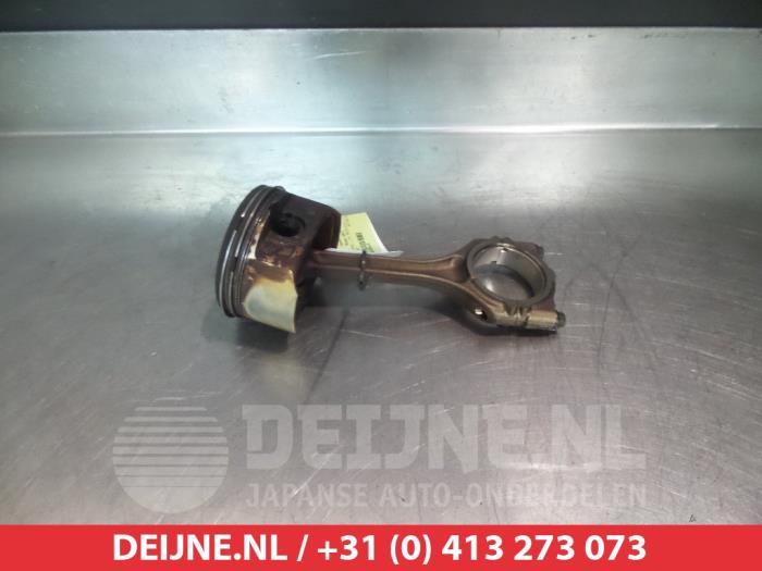 Used Piston Mitsubishi Outlander (CW) Price € 100,00 Margin scheme offered by V.Deijne Jap.Auto-onderdelen BV