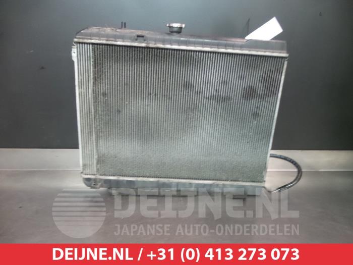 Gebrauchte Kühler Kia Carnival/Grand Carnival 3 2.2 CRDi 16V VGT Preis € 100,00 Margenregelung angeboten von V.Deijne Jap.Auto-onderdelen BV