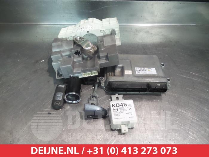 Used Engine management computer Mazda 6 SportBreak (GJ/GH/GL) 2.2 SkyActiv-D 175 16V Price € 125,00 Margin scheme offered by V.Deijne Jap.Auto-onderdelen BV