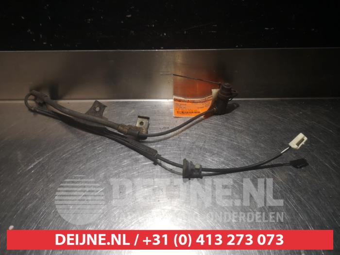 Używane Czujnik ABS Lexus IS (E1) 200 2.0 24V Cena € 25,00 Procedura marży oferowane przez V.Deijne Jap.Auto-onderdelen BV