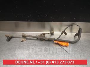 Used ABS Sensor Nissan Patrol GR (Y61) 2.8 GR TDi-6 Price € 50,00 Margin scheme offered by V.Deijne Jap.Auto-onderdelen BV