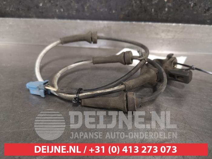Begagnade ABS-sensor Nissan 350 Z (Z33) 3.5 V6 24V Pris € 35,00 Marginaltabell erbjuds av V.Deijne Jap.Auto-onderdelen BV