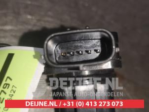 Luftflödesmätare från en Toyota Avensis (T27) 1.8 16V VVT-i 2010