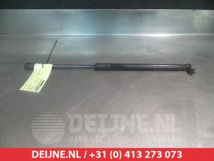 Used Rear gas strut, left Kia Venga 1.4 CRDi 16V Price on request offered by V.Deijne Jap.Auto-onderdelen BV
