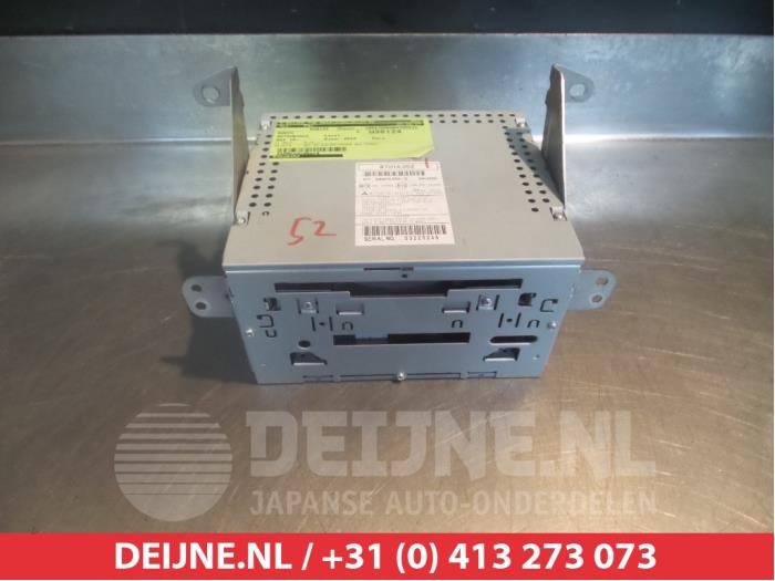 Używane Radio Mitsubishi ASX 1.8 DI-D HP MIVEC 16V 4x4 Cena € 100,00 Procedura marży oferowane przez V.Deijne Jap.Auto-onderdelen BV