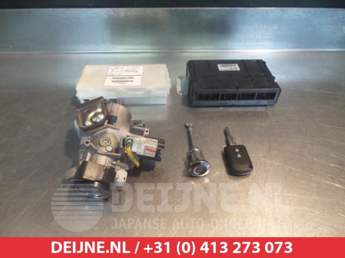 Used Engine management computer Mitsubishi Space Star (A0) 1.0 12V Price € 150,00 Margin scheme offered by V.Deijne Jap.Auto-onderdelen BV