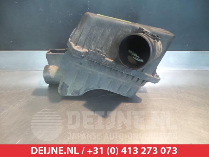 Begagnade Luftfilterhus Chevrolet Captiva (C100) 2.0 CDTI 16V 150 4x4 Pris € 50,00 Marginaltabell erbjuds av V.Deijne Jap.Auto-onderdelen BV
