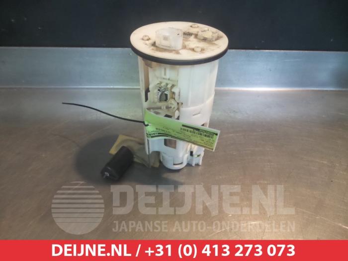 Usagé Pompe à carburant Toyota Prius (NHW11L) 1.5 16V Prix € 25,00 Règlement à la marge proposé par V.Deijne Jap.Auto-onderdelen BV