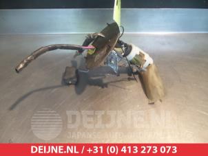 Usagé Pompe d'injection Kia Pride (DA) 1.3i Prix sur demande proposé par V.Deijne Jap.Auto-onderdelen BV
