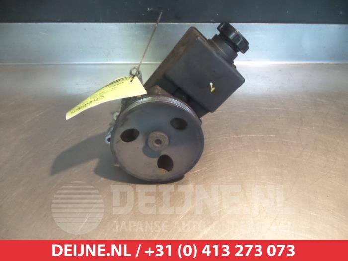 Usagé Pompe de direction Ssang Yong Rexton 2.7 Xdi RX/RJ 270 16V Prix € 25,00 Règlement à la marge proposé par V.Deijne Jap.Auto-onderdelen BV