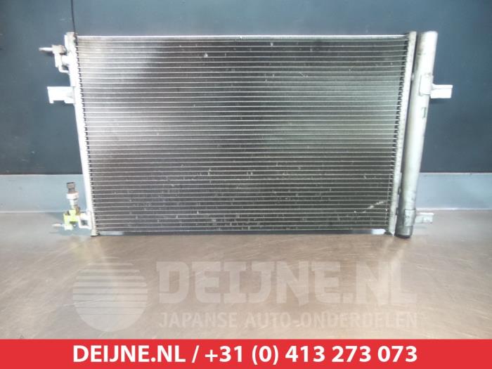 Klima Kondensor van een Daewoo Orlando (YYM/YYW) 2.0 D 16V 2012