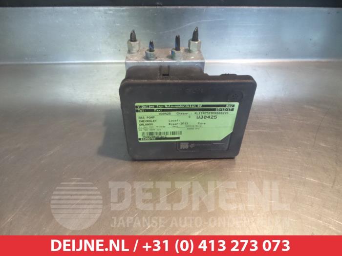Usagé Bloc ABS Chevrolet Orlando (YYM/YYW) 2.0 D 16V Prix € 125,00 Règlement à la marge proposé par V.Deijne Jap.Auto-onderdelen BV