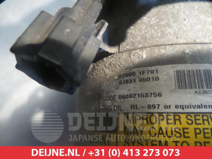 Klimapumpe van een Nissan Micra (K11) 1.4 16V 2002