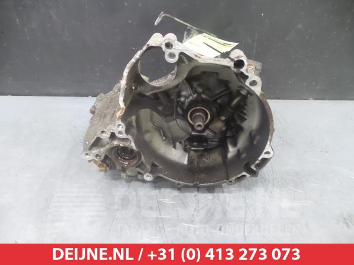 Usagé Boîte de vitesse Daihatsu Copen Prix € 250,00 Règlement à la marge proposé par V.Deijne Jap.Auto-onderdelen BV