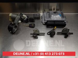 Used Set of cylinder locks (complete) Hyundai Getz 1.5 CRDi VGT 16V Price on request offered by V.Deijne Jap.Auto-onderdelen BV