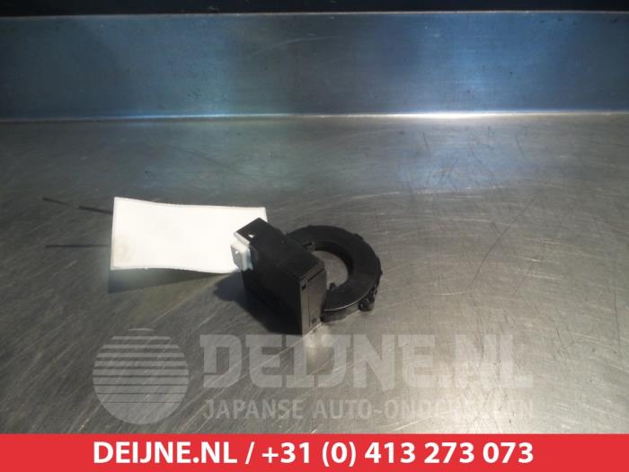 Begagnade Styrvinkelsensor Toyota Urban Cruiser 1.4 D-4D 2WD Pris € 50,00 Marginaltabell erbjuds av V.Deijne Jap.Auto-onderdelen BV