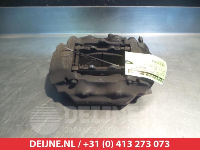 Usagé Etrier de frein avant droit Toyota Land Cruiser 100 (J10) 4.2 TDI 100 24V Prix € 75,00 Règlement à la marge proposé par V.Deijne Jap.Auto-onderdelen BV