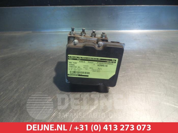 Begagnade ABS-pump Subaru Forester (SH) 2.0 16V Pris € 100,00 Marginaltabell erbjuds av V.Deijne Jap.Auto-onderdelen BV