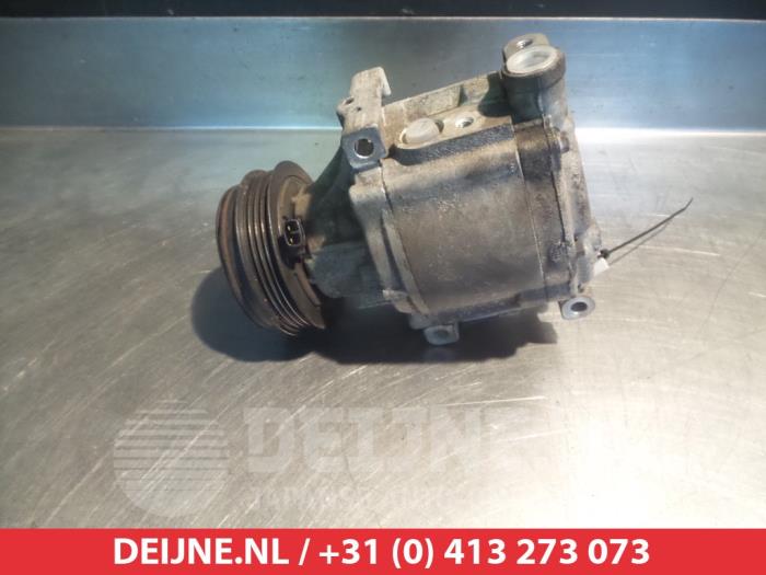Usagé Pompe clim Subaru Legacy Touring Wagon (BP) 2.0 R 16V Prix € 75,00 Règlement à la marge proposé par V.Deijne Jap.Auto-onderdelen BV