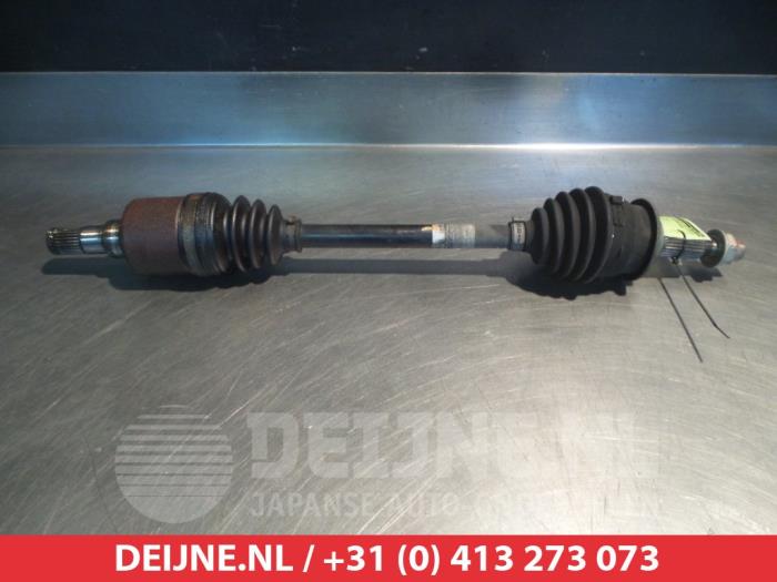 Gebrauchte Antriebswelle links vorne Suzuki Splash 1.3 DDiS 16V Preis € 50,00 Margenregelung angeboten von V.Deijne Jap.Auto-onderdelen BV