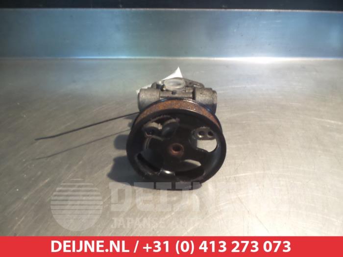 Usagé Pompe de direction Mitsubishi Lancer Sports Sedan (CY/CZ) 2.0 DI-D 16V Prix € 35,00 Règlement à la marge proposé par V.Deijne Jap.Auto-onderdelen BV
