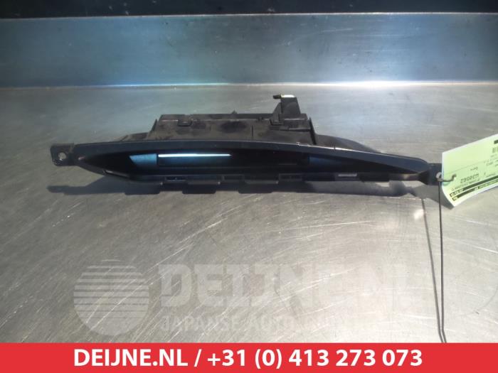 Begagnade Innerdisplay Subaru Forester (SH) 2.0D Pris € 50,00 Marginaltabell erbjuds av V.Deijne Jap.Auto-onderdelen BV