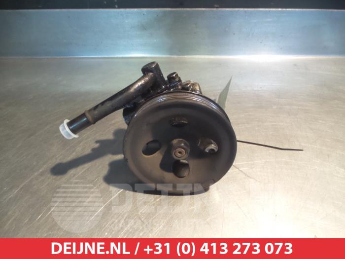 Begagnade Servostyrningspump Kia Rio II (DE) 1.5 CRDi VGT 16V Pris € 35,00 Marginaltabell erbjuds av V.Deijne Jap.Auto-onderdelen BV