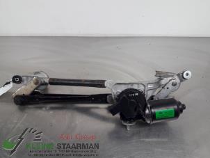 Used Front wiper motor Hyundai i40 CW (VFC) 1.7 CRDi 16V Price on request offered by Kleine Staarman B.V. Autodemontage