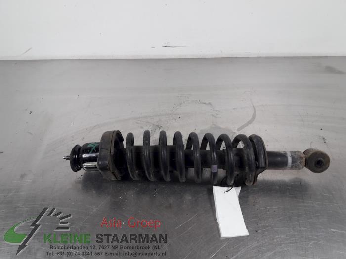 Rear shock absorber rod, right from a Mitsubishi Outlander (GF/GG) 2.0 16V PHEV 4x4 2014