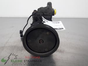 Used Air conditioning pump Kia Carens I 1.8i 16V Price on request offered by Kleine Staarman B.V. Autodemontage