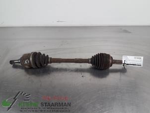 Used Front drive shaft, left Toyota Yaris Verso (P2) 1.3 16V Price € 35,00 Margin scheme offered by Kleine Staarman B.V. Autodemontage