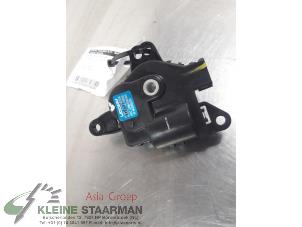 Used Heater valve motor Hyundai i30 Wagon (GDHF5) 1.6 GDI Blue 16V Price on request offered by Kleine Staarman B.V. Autodemontage
