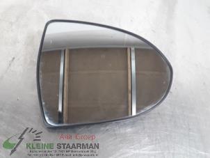 Used Mirror glass, right Kia Sportage (SL) 2.0 CVVT 16V 4x2 Price on request offered by Kleine Staarman B.V. Autodemontage