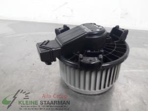 Used Heating and ventilation fan motor Suzuki SX4 (EY/GY) 1.6 16V 4x2 Price on request offered by Kleine Staarman B.V. Autodemontage
