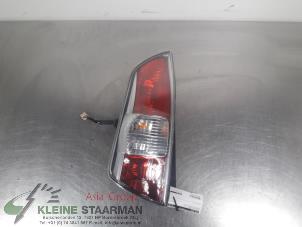 Używane Tylne swiatlo pozycyjne lewe Daihatsu Sirion 2 (M3) 1.0 12V DVVT Cena € 35,00 Procedura marży oferowane przez Kleine Staarman B.V. Autodemontage