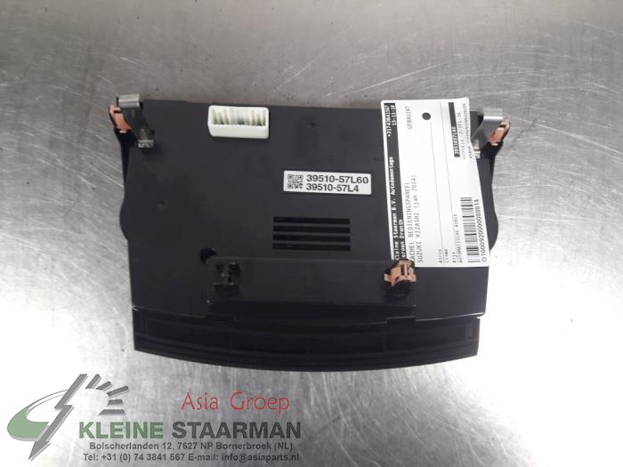 Heater control panel from a Suzuki Kizashi (FRE/FRF) 2.4 16V 2014