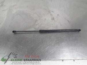 Used Rear gas strut, right Mitsubishi Outlander (GF/GG) 2.0 16V PHEV 4x4 Price on request offered by Kleine Staarman B.V. Autodemontage