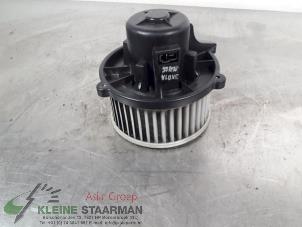 Usados Motor de ventilador de calefactor Kia Magentis (GD) 2.5 V6 24V Precio € 35,00 Norma de margen ofrecido por Kleine Staarman B.V. Autodemontage
