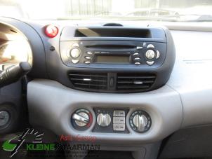Used Radio CD player Nissan Almera Tino (V10M) 1.8 16V Price on request offered by Kleine Staarman B.V. Autodemontage