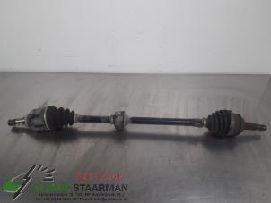 Used Front drive shaft, right Toyota Corolla (E12) 1.4 16V VVT-i Price € 35,00 Margin scheme offered by Kleine Staarman B.V. Autodemontage